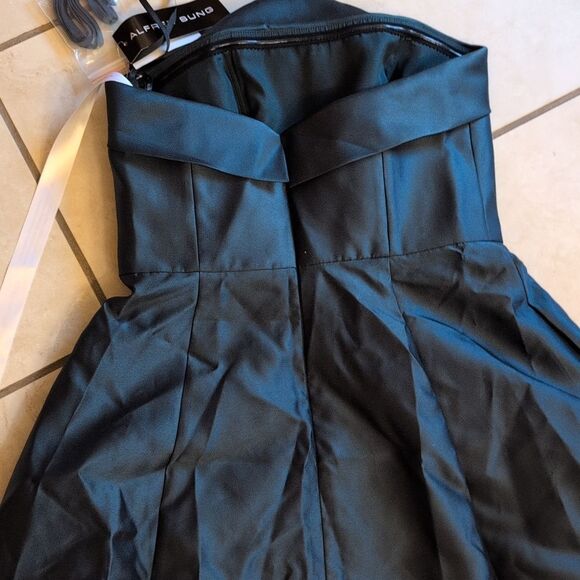 NWT Alfred Sung Sara Gown Strapless Boas Cuff Bodice Satin Dress Evergreen 8 - Picture 4 of 15